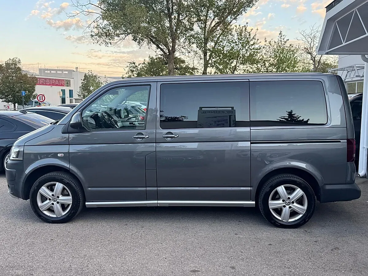 Volkswagen Multivan 2015 photo 2