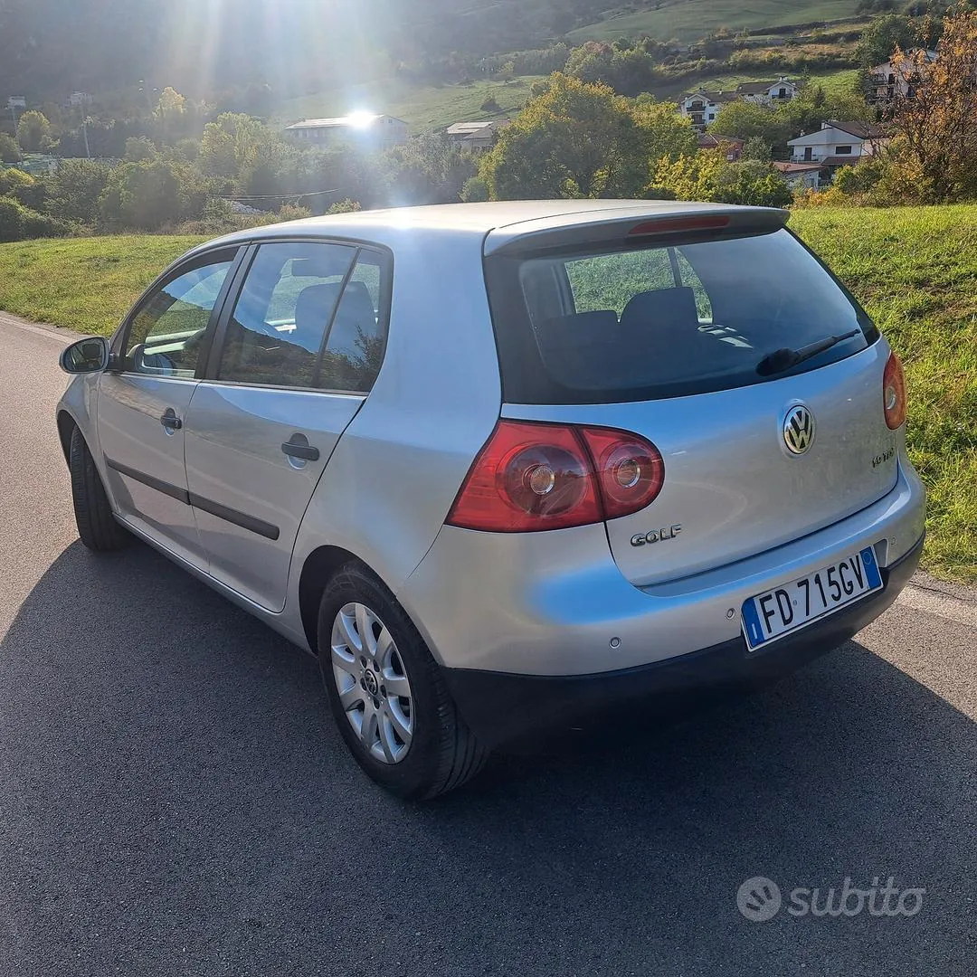 Volkswagen Golf 2004 photo 2