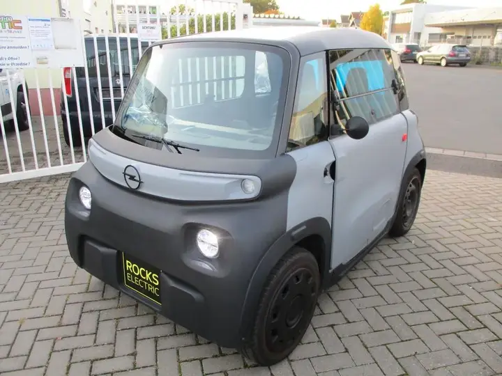 Opel Rocks E