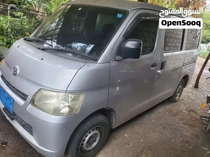 Toyota Bz