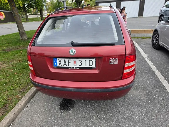 Skoda Fabia 2006 photo 2