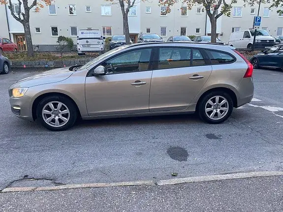Volvo V60 2014 photo 5