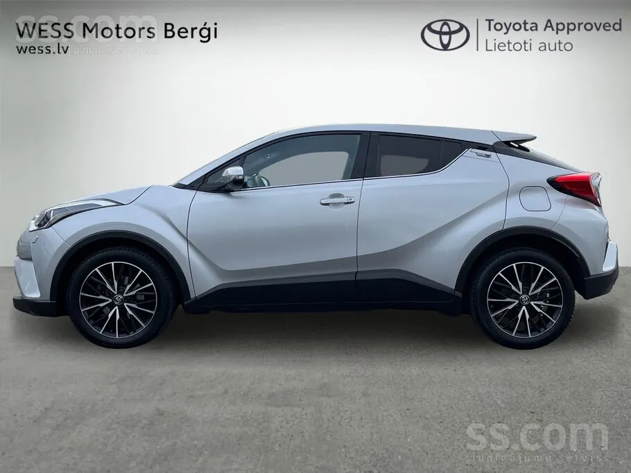 Toyota C-Hr 2018 photo 3