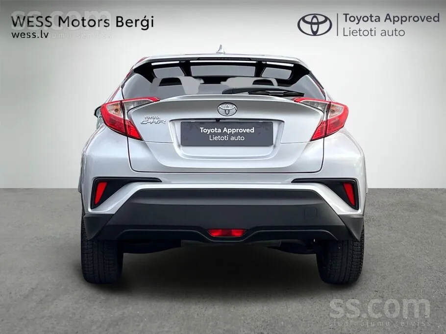 Toyota C-Hr 2018 photo 4