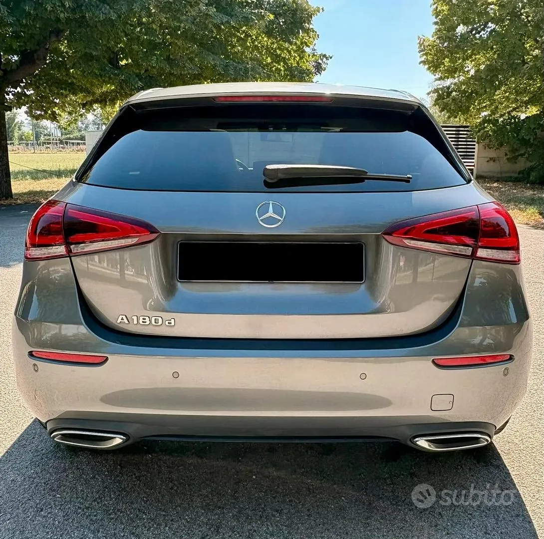 Mercedes-Benz A 180 2019 photo 4