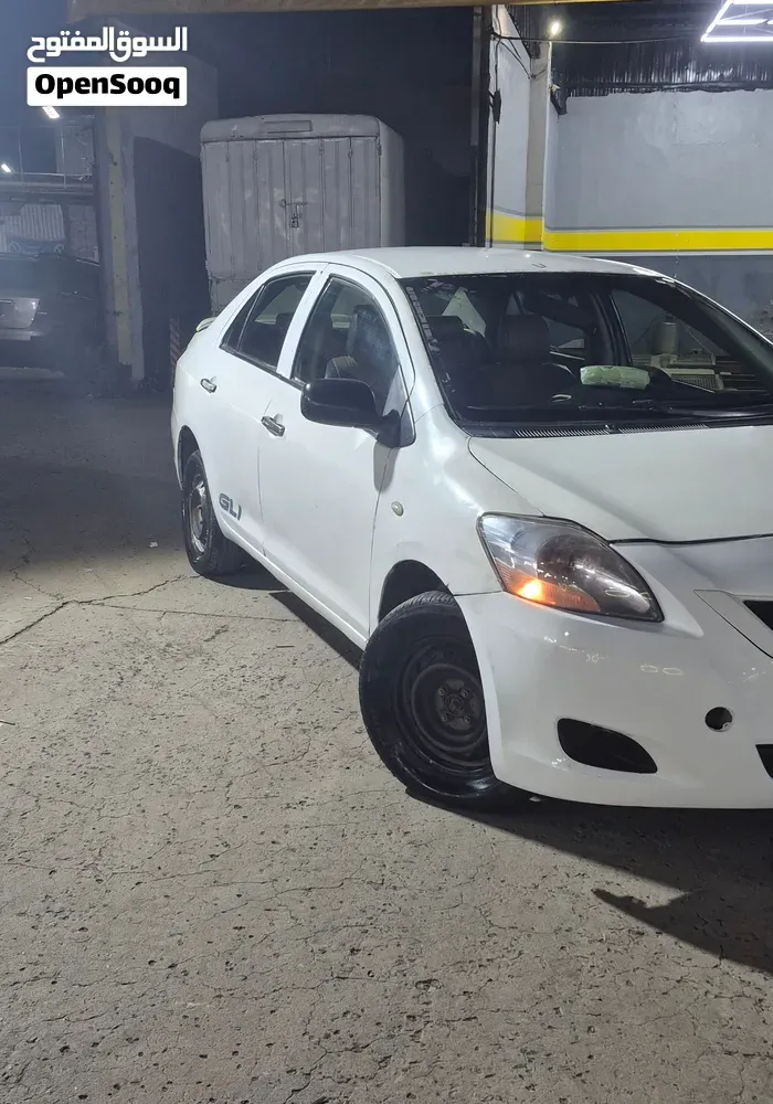 Toyota Yaris 2015 photo 5