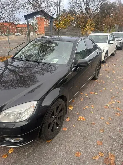Mercedes-Benz C 220 2010 photo 3