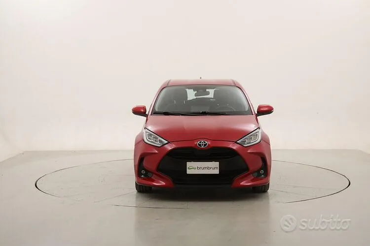 Toyota Yaris 2022 photo 2