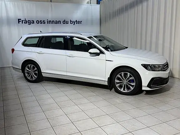 Volkswagen Passat 2020 photo 2