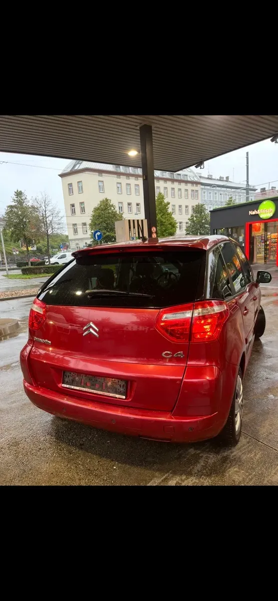 Citroen C4 Picasso 2008 photo 2