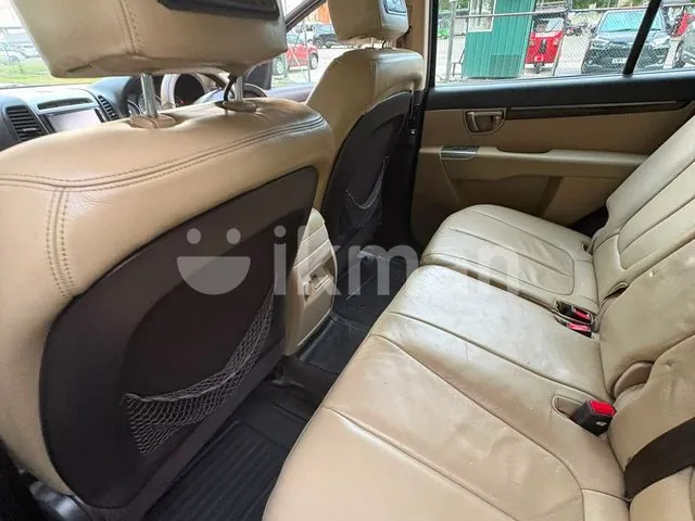 Hyundai Santa Fe 2010 photo 3