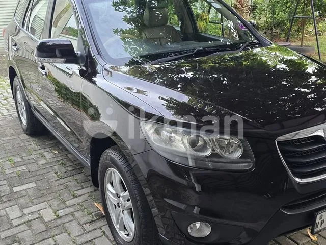 Hyundai Santa Fe 2010 photo 4