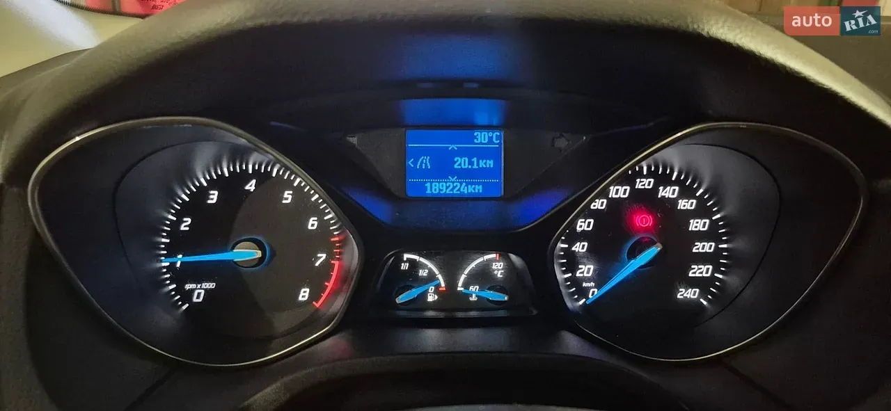 Ford Focus 2011 photo 2