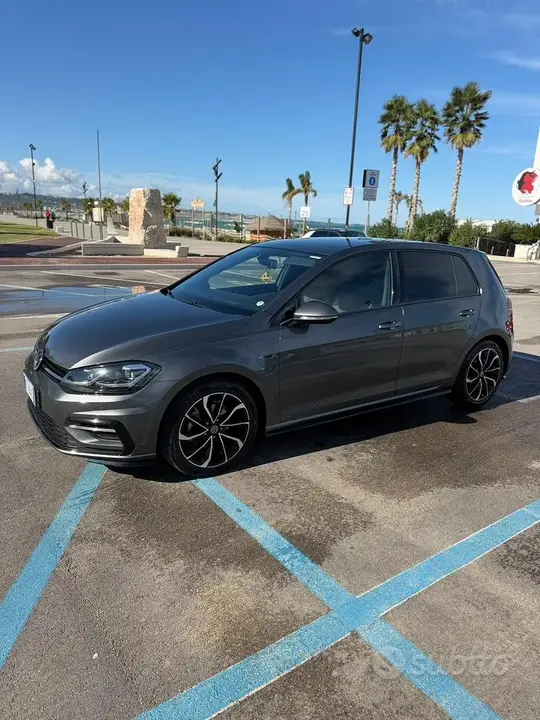 Volkswagen Golf 2018 photo 2