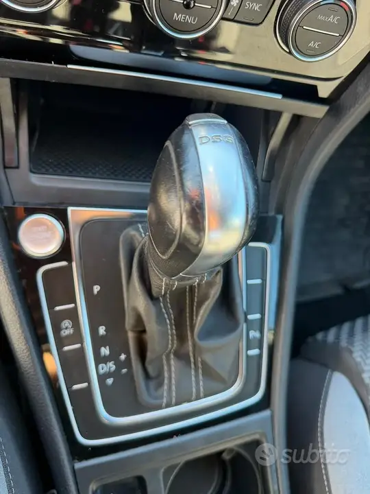 Volkswagen Golf 2018 photo 4