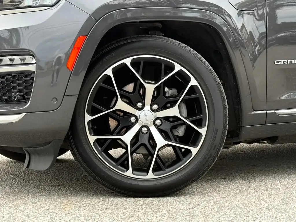 Jeep Grand Cherokee 2022 photo 3