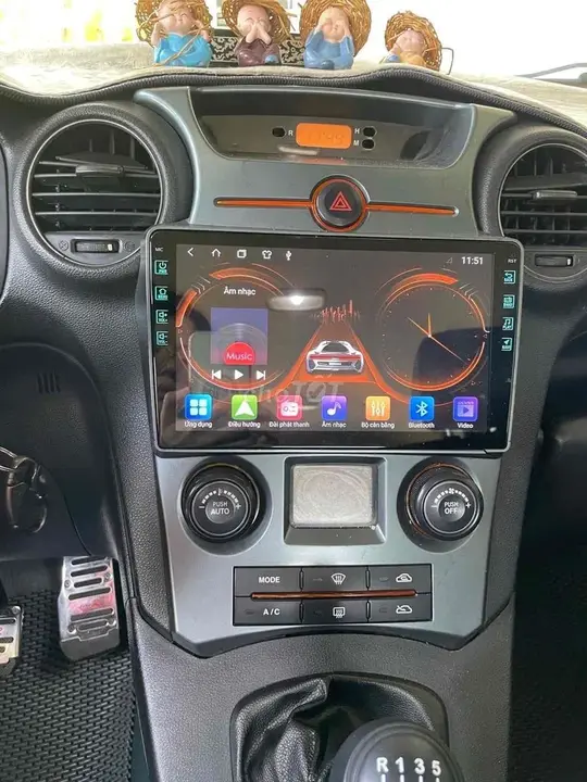 Kia Carens 2010 photo 2