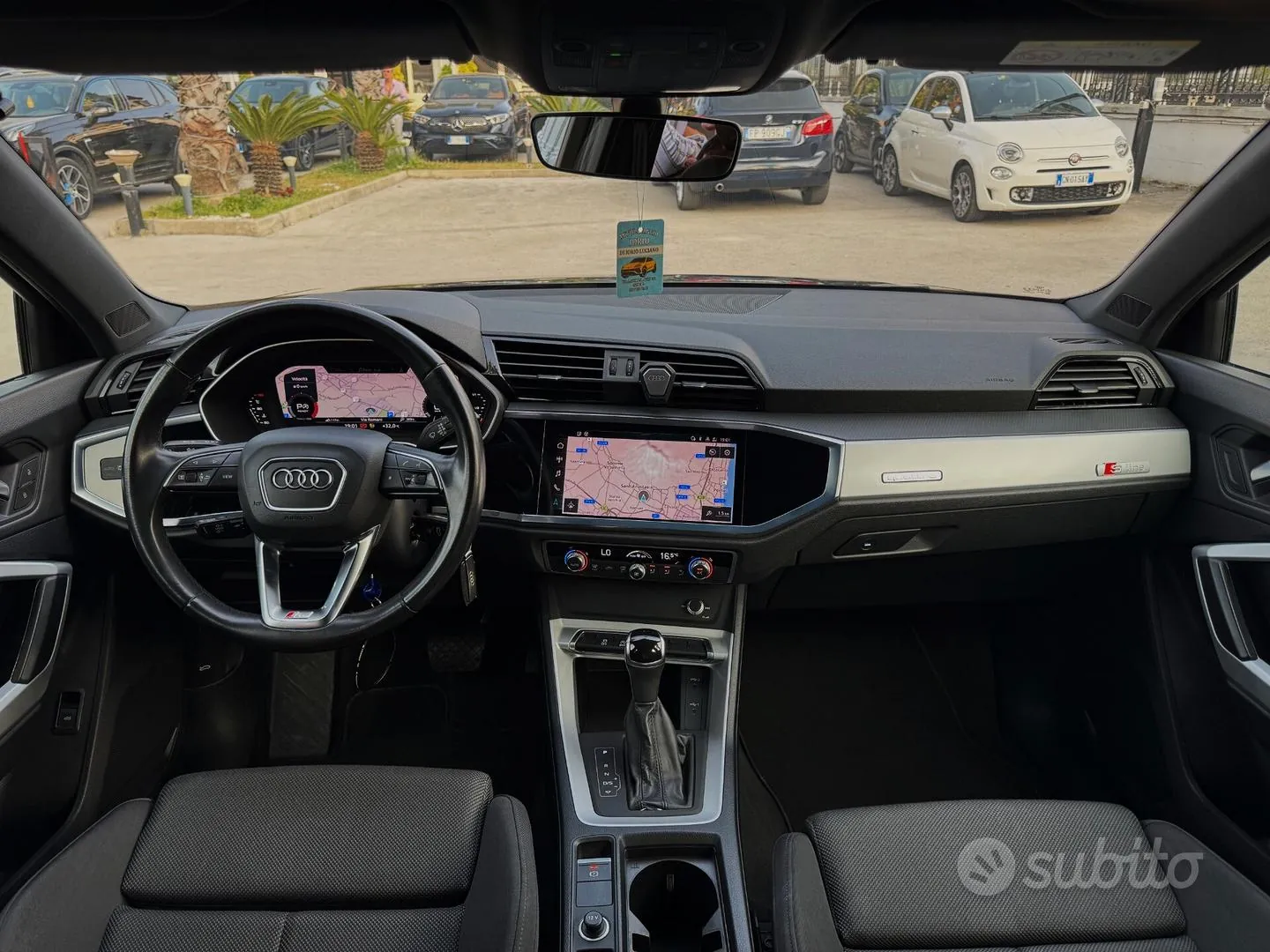Audi Q3 2021 photo 2