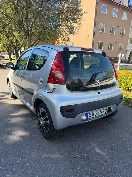 Peugeot 107 2006 photo 2