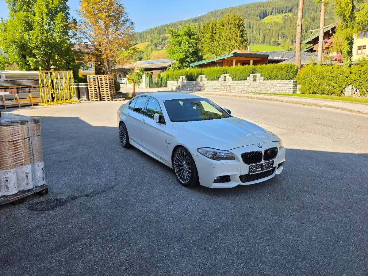 BMW 5 Series 2013 photo 2