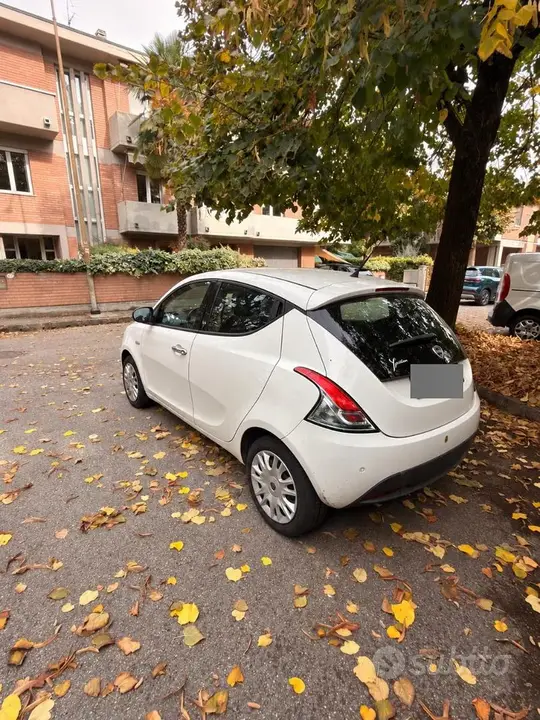 Lancia Ypsilon 2014 photo 3
