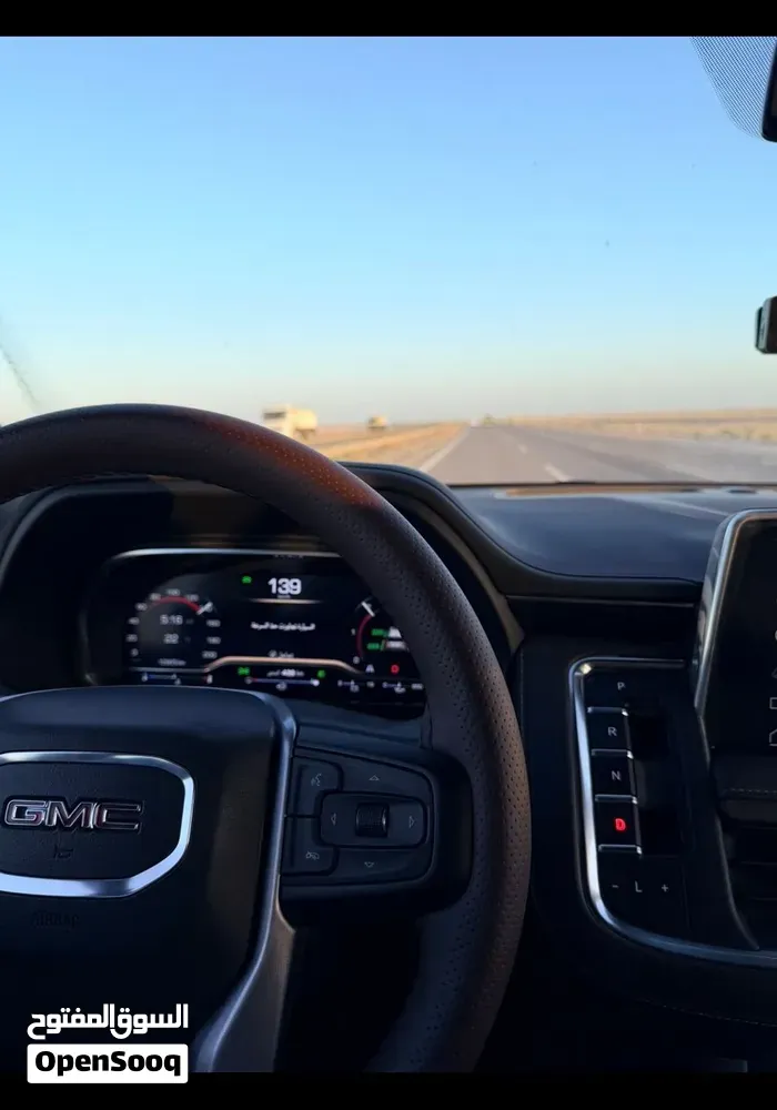 GMC Yukon 2023 photo 3