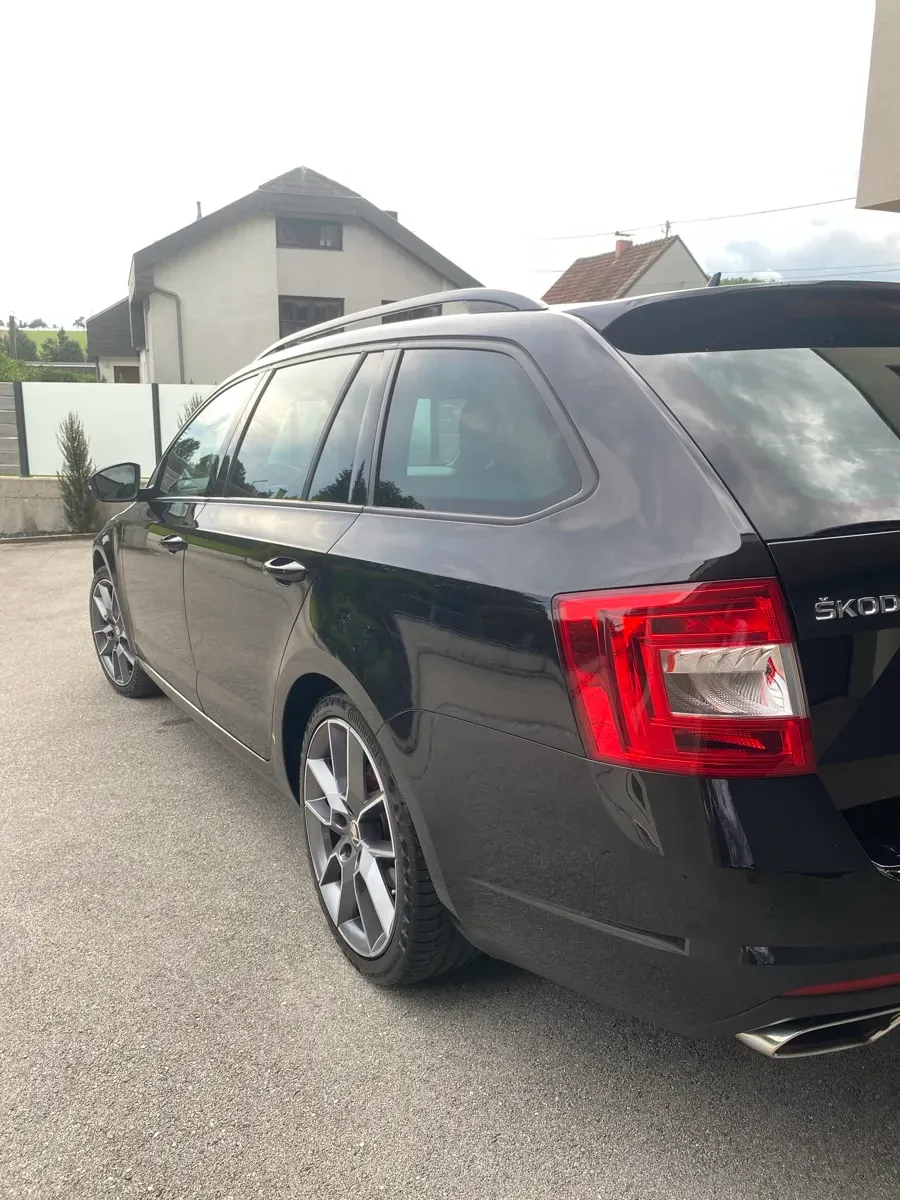 Skoda Octavia 2014 photo 2