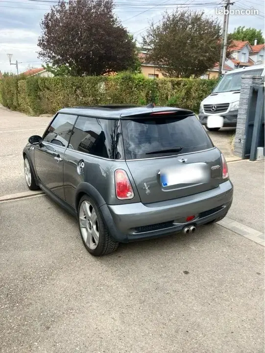 Mini Cooper S 2005 photo 2