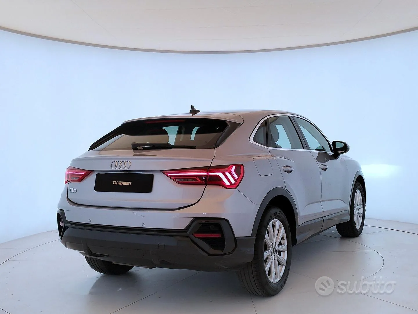 Audi Q3 2023 photo 3