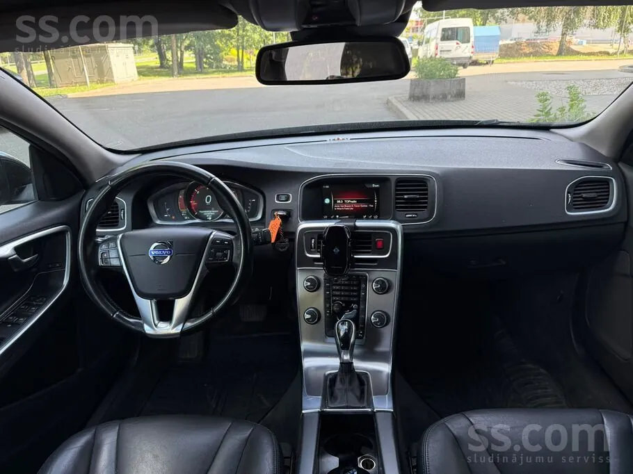 Volvo S60 2014 photo 5