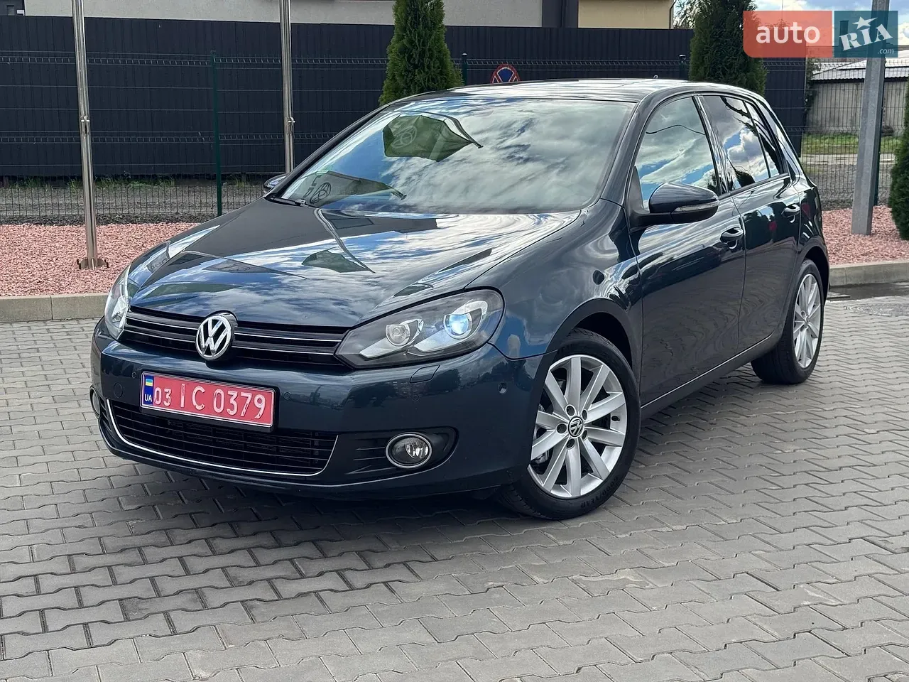 Volkswagen Golf 2010 photo 5