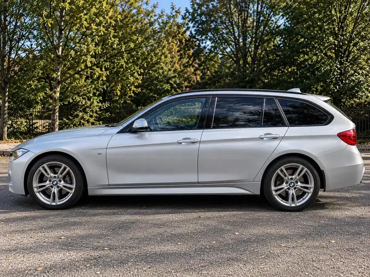 BMW 3 Series 2015 photo 2