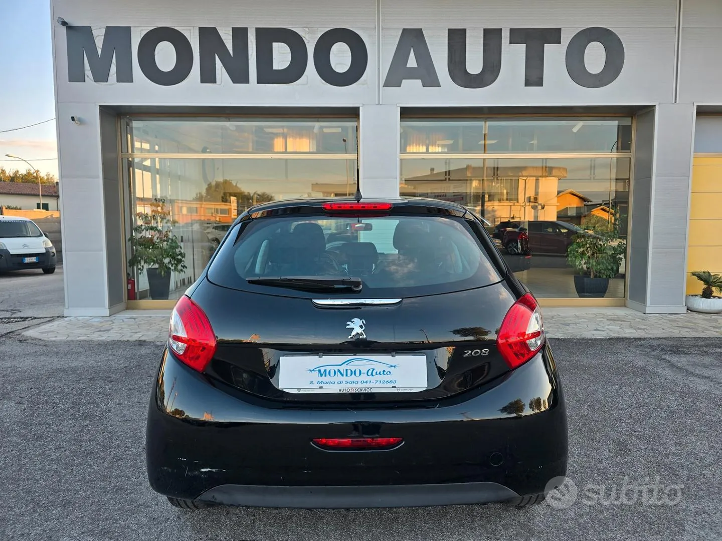 Peugeot 208 2013 photo 5