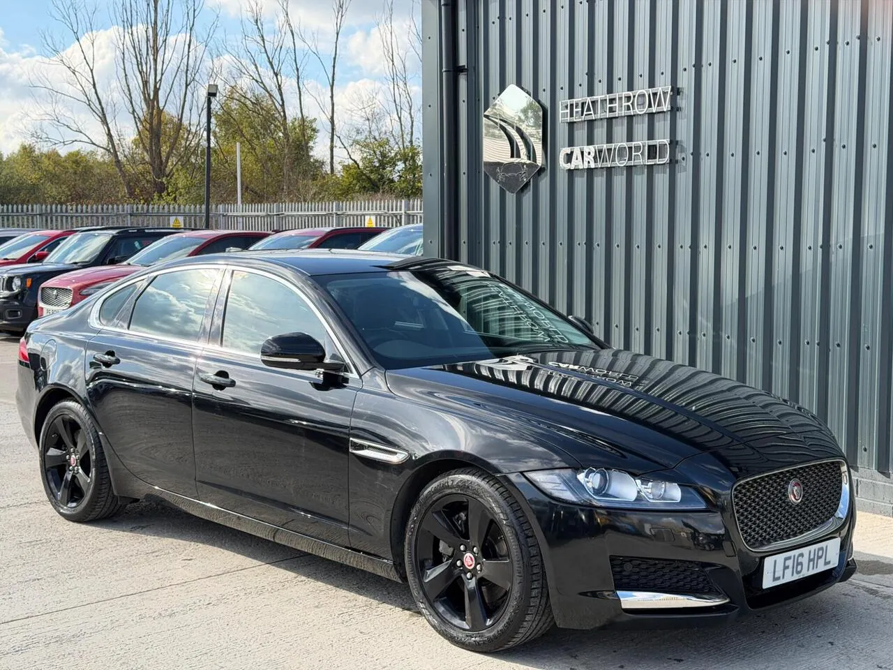 Jaguar Xf 2016 photo 3