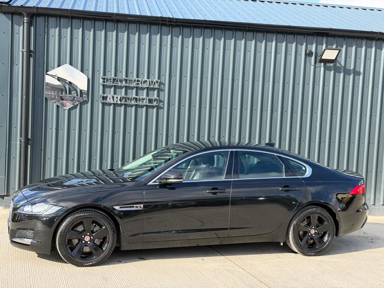 Jaguar Xf 2016 photo 5