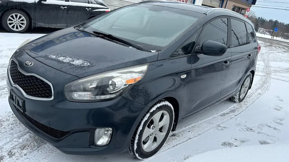 Kia Rondo 2014 photo 3