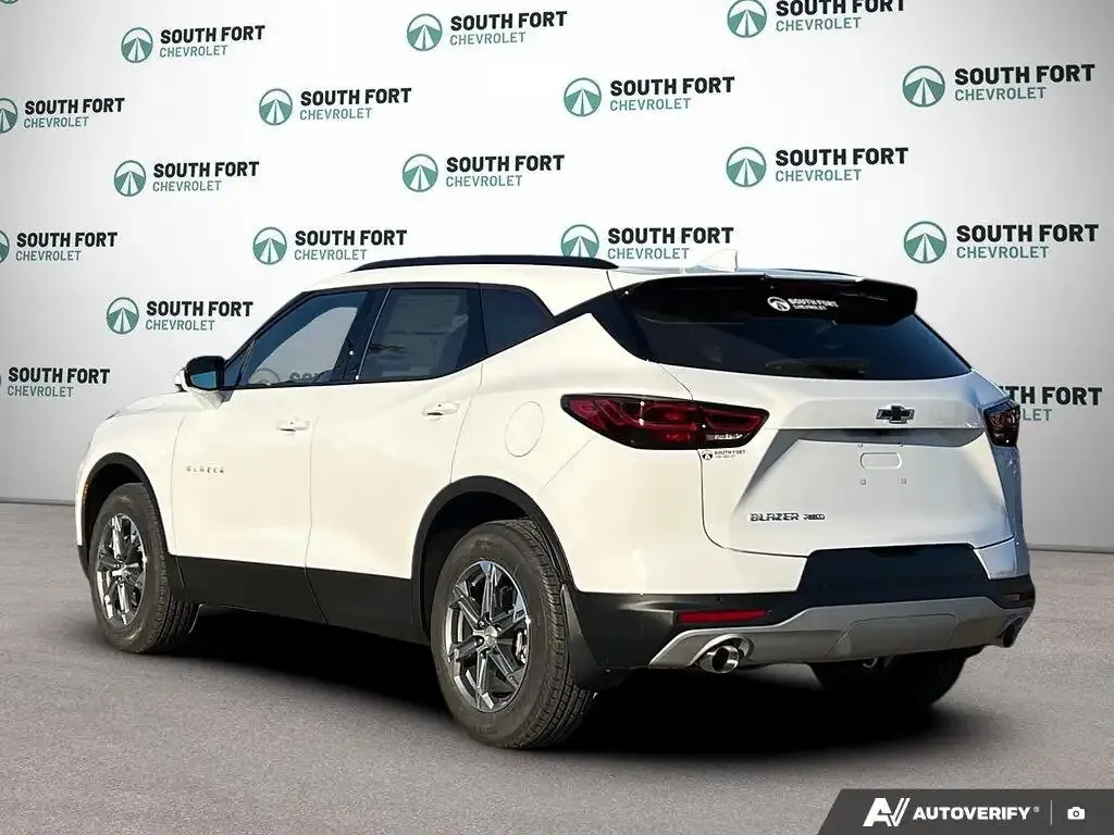 Chevrolet Blazer 2026 photo 4