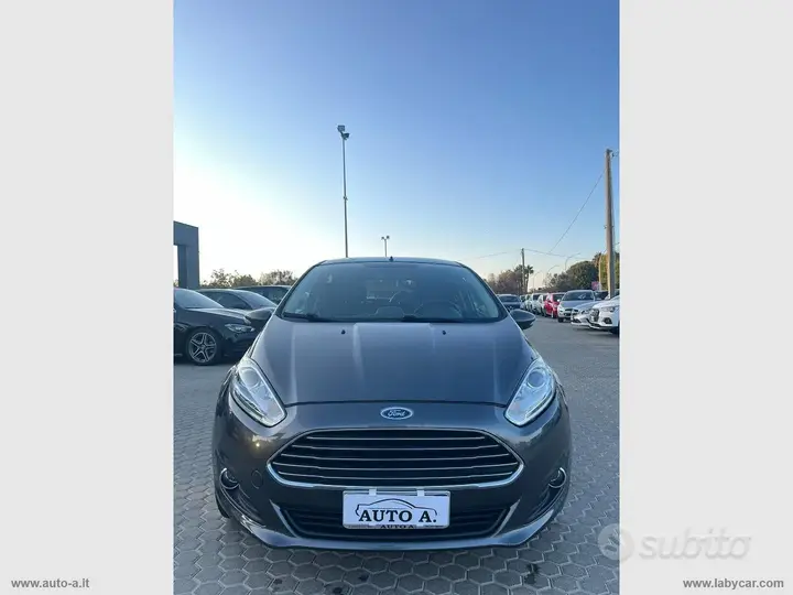 Ford Fiesta 2016 photo 2