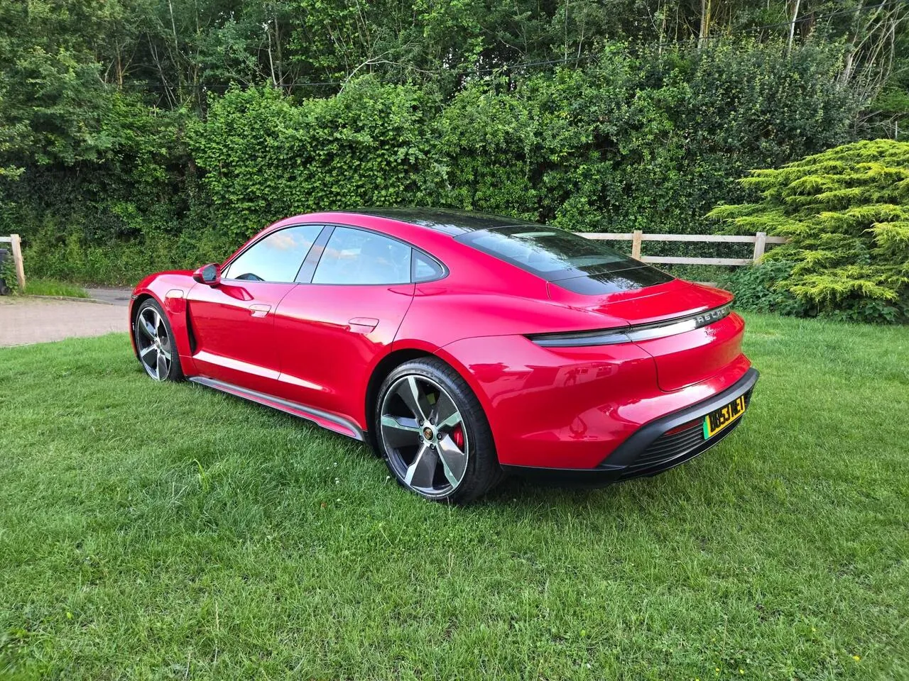 Porsche Taycan 2020 photo 3