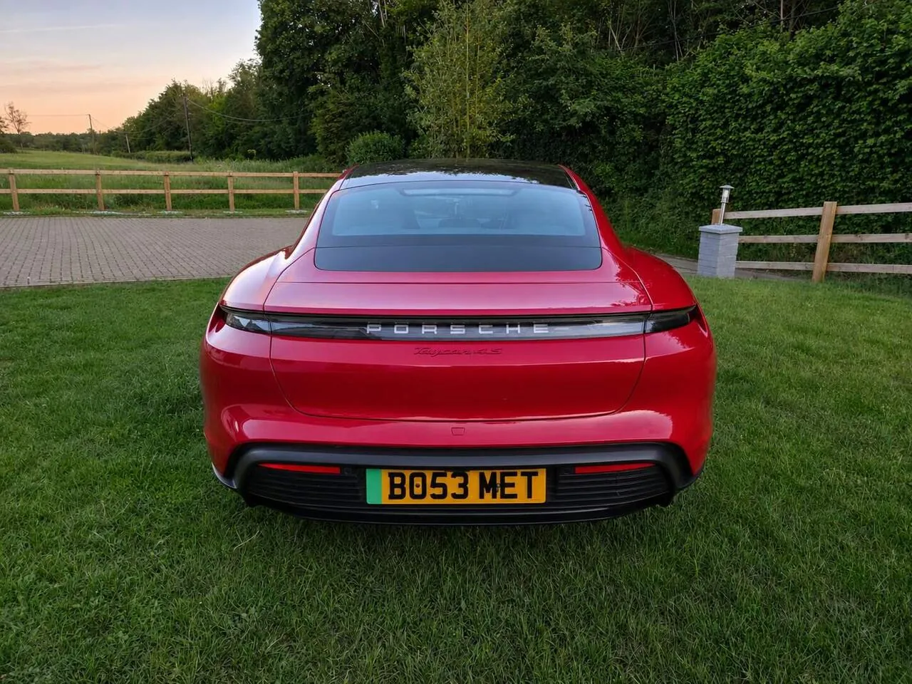 Porsche Taycan 2020 photo 4