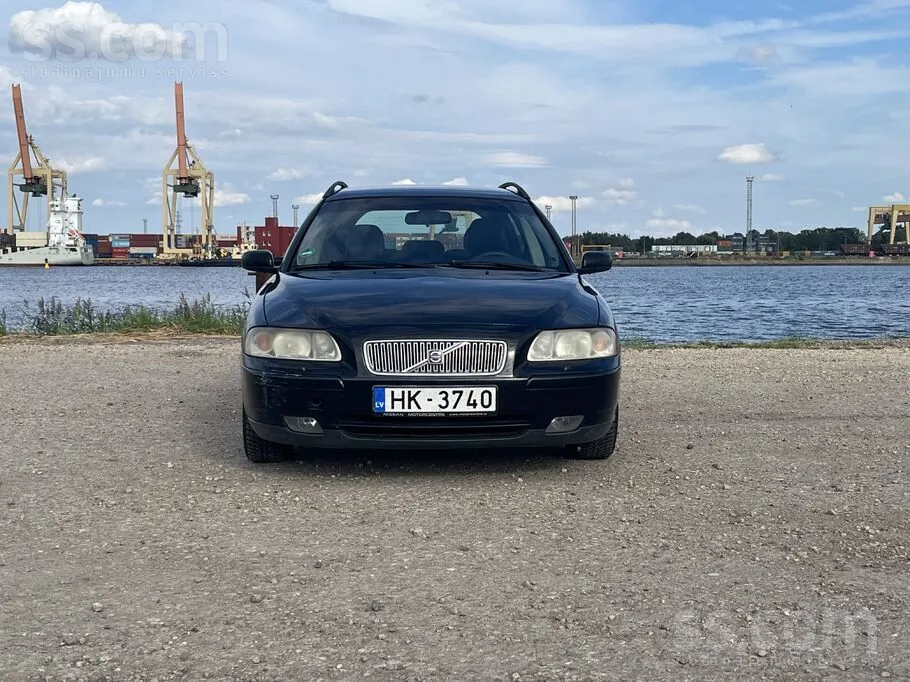 Volvo V70 2005 photo 2
