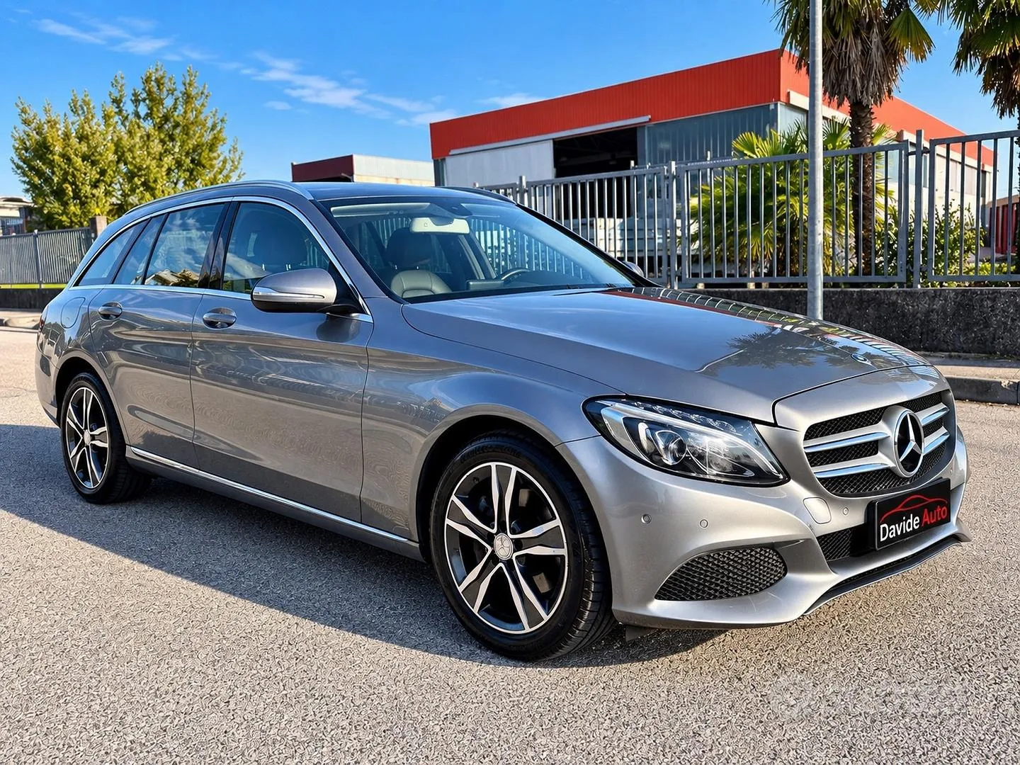 Mercedes-Benz C 220 D 2015 photo 2