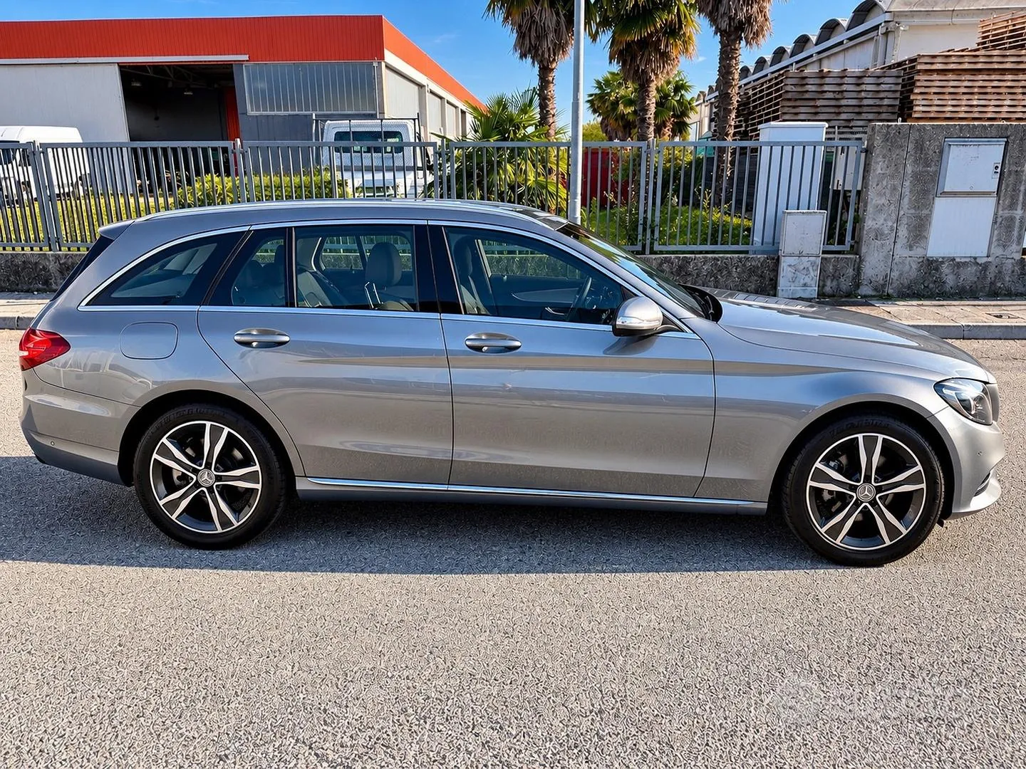 Mercedes-Benz C 220 D 2015 photo 3