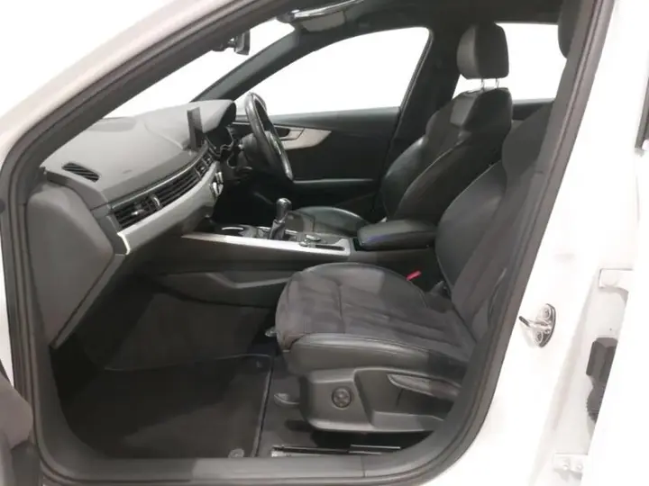 Audi A4 2018 photo 5