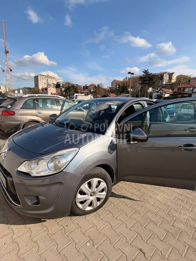 Citroen C3 2010 photo 3