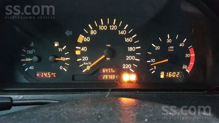 Mercedes-Benz C200 1999 photo 4