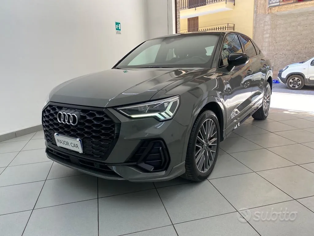 Audi Q3 2021 photo 2