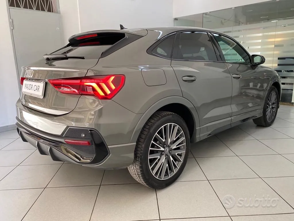 Audi Q3 2021 photo 4