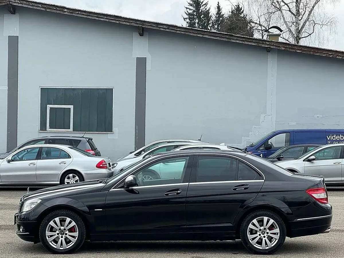 Mercedes-Benz C-Class 2008 photo 2