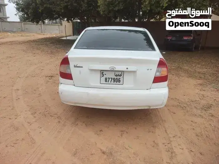 Hyundai Verna 2004 photo 4